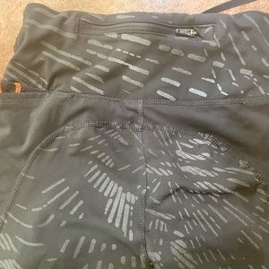 Nike woman's Run FAST reflective print running leggings